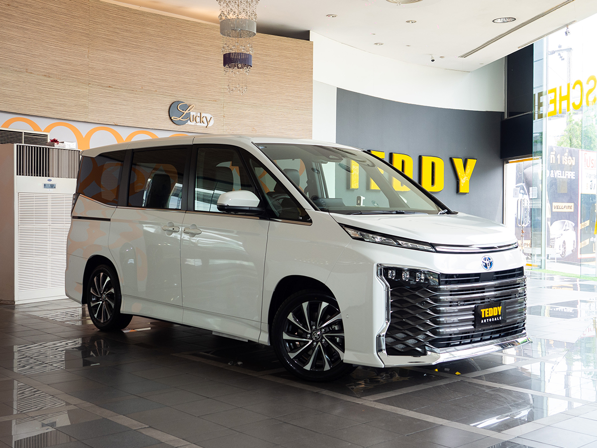 Toyota Voxy 1.8 Hybrid S-Z