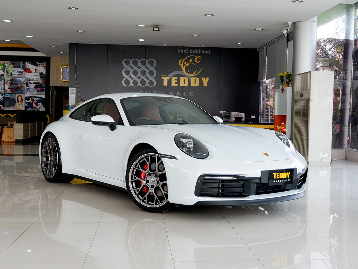 Carrera (992) (White)