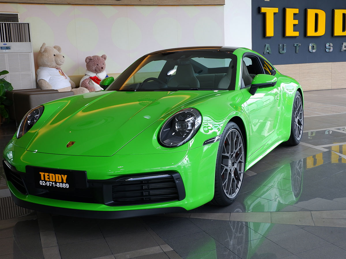 Porsche 911 Carrera S (992) Lizard Green